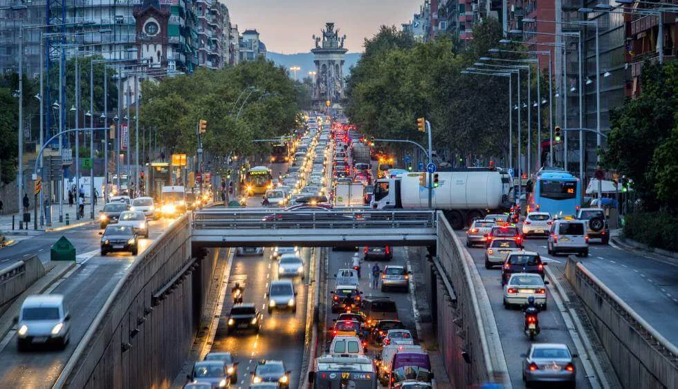 El tiempo que pasamos parados en un atasco