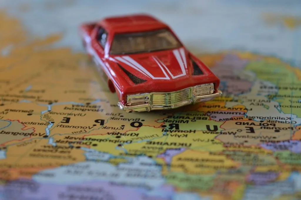 Lo que debes saber para viajar al extranjero con tu coche