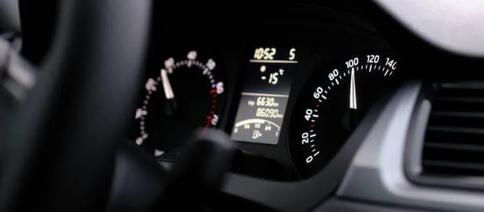 La temperatura exterior que marca el coche, ¿es cierta?