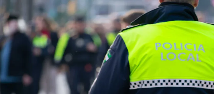 ¿Sabes qué significan las banderas de colores de los agentes?